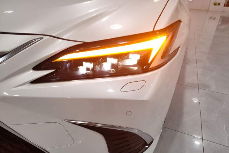 Used Lexus ES 2025 200 Premium Edition