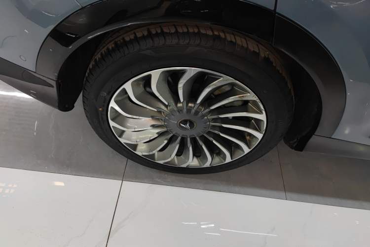 Used VOYAH FREE 2022 Four-Wheel Drive Ultra-Long Range Pure Electric Version