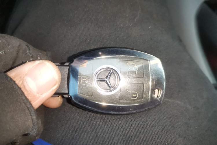 Used Mercedes-Benz R-Class 2011 R 350 L 4MATIC
