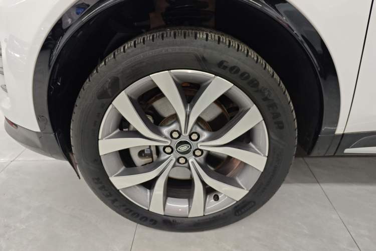 Used Land Rover Discovery Sport 2024 Luxury Custom Edition