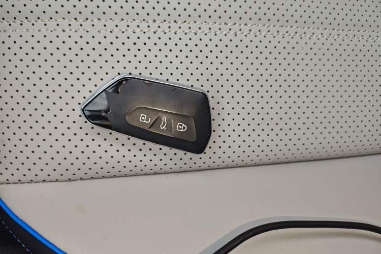 Used Volkswagen Tayron GTE Plug-in Hybrid 2023 280TSI Luxury Plus Advanced Edition