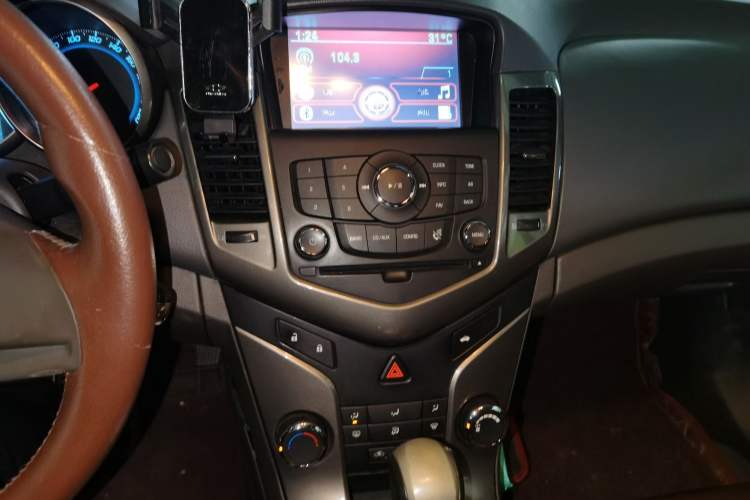 Used Chevrolet Cruze 2015 1.5L Classic SE AT
