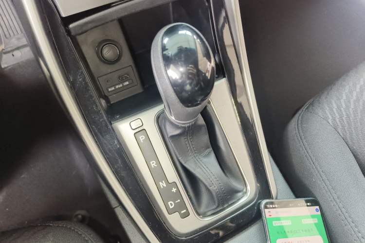 Used Hyundai Elantra (5th Generation / Langdong) 2015 1.6L Automatic Leading Model Gear Lever