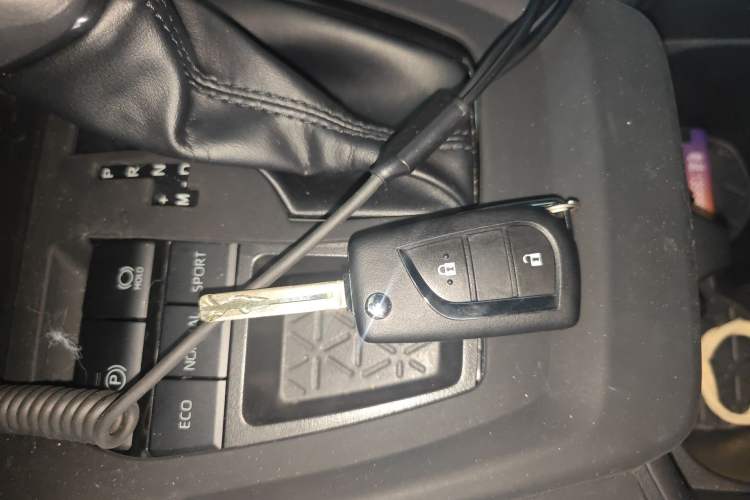 Used Toyota RAV4 2024 2.0L CVT Two-Wheel Drive Urban Edition