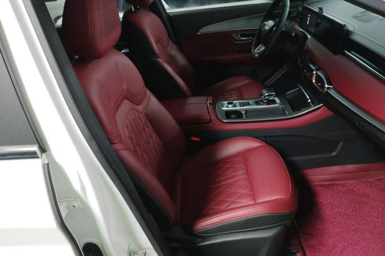 Used JETOUR X70 PLUS 2024 Champion Edition 1.5T DCT Champion PRO 7-Seater