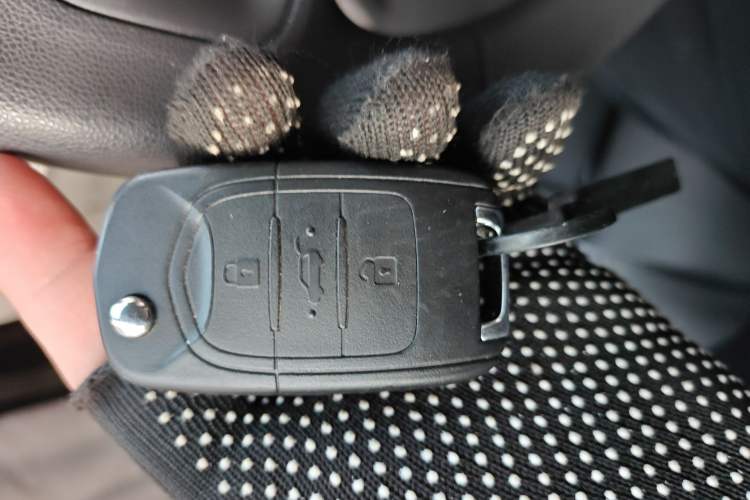 Used Wuling Zhiguang New Energy 2025 Comfort Model Vehicle Key