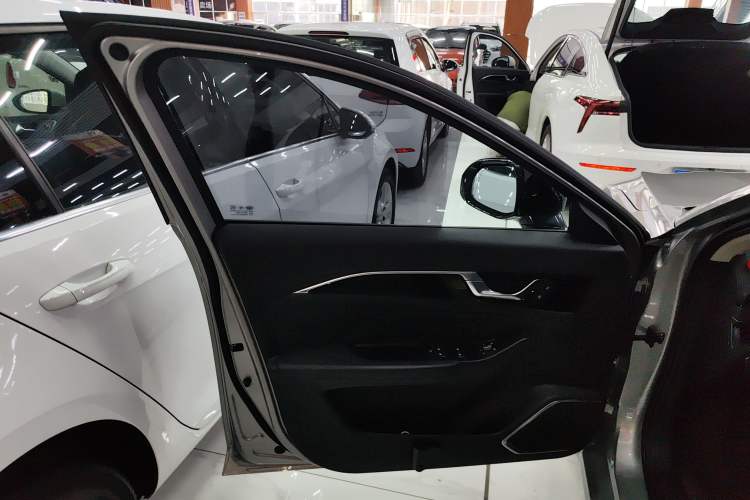 Used Bestune B70 2024 Fourth Generation 2.0T Lingyu Version
