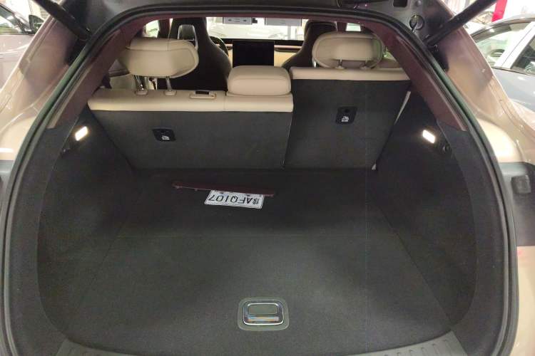 Used Xiaomi Auto YU7 2025 Ultra-Long Range High-Performance All-Wheel-Drive Max Edition
