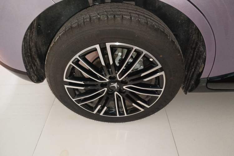 Used ARCFOX T1 2025 Model 425 PLUS