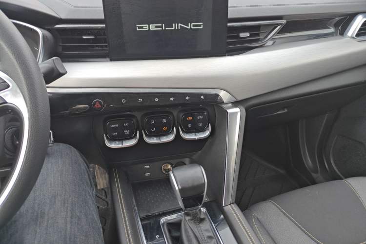 Used BAIC Beijing X3 2019 1.5T CVT Glory Edition
