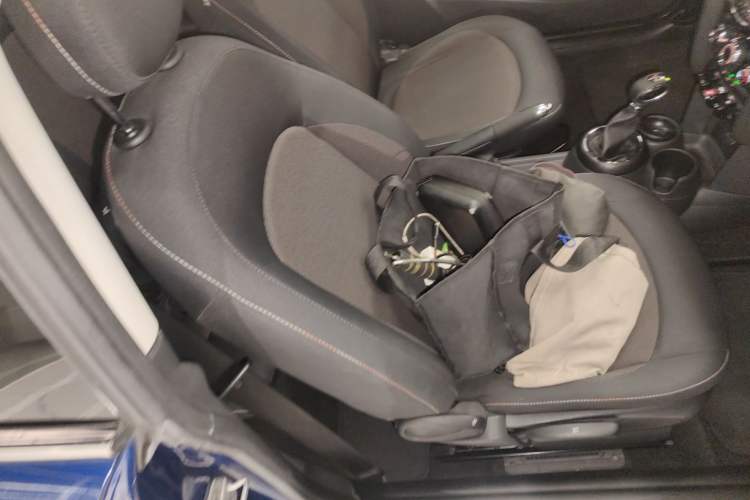 Used MINI 2014 1.2T ONE+ Right Front Seat