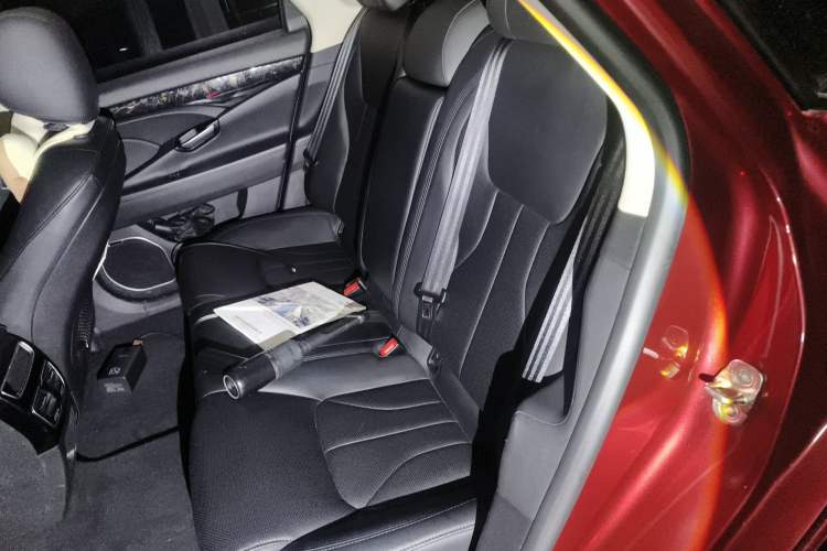 Used Geely Auto Emgrand GT 2016 1.8T Comfort Model Left Rear Seat