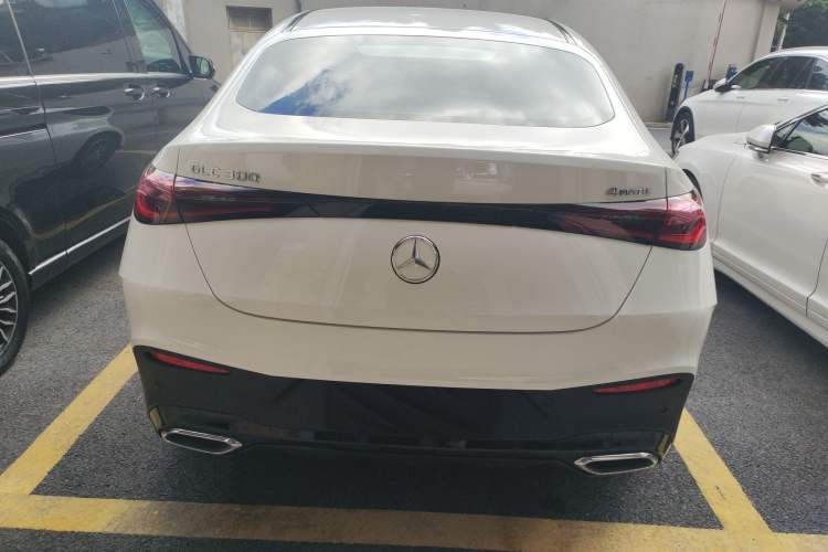 Used Mercedes-Benz GLC Coupe 2024 GLC 300 4MATIC Coupe SUV