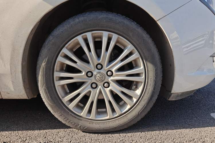 Used Buick GT 2017 15N Automatic Elite Version