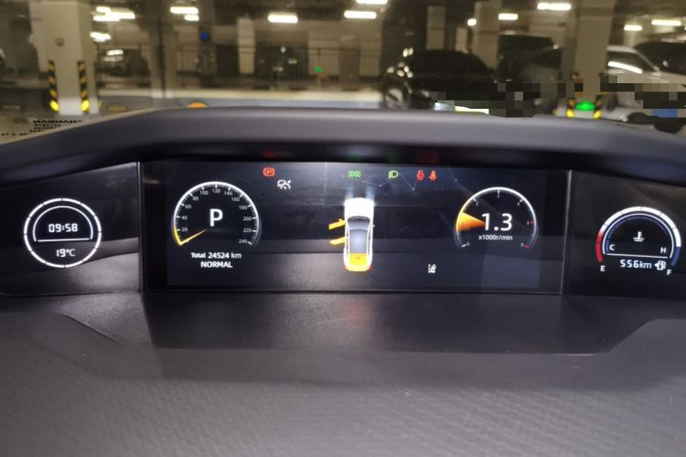 Used CHANGAN UNI-V 2022 1.5T Prestige Version Instrument Cluster