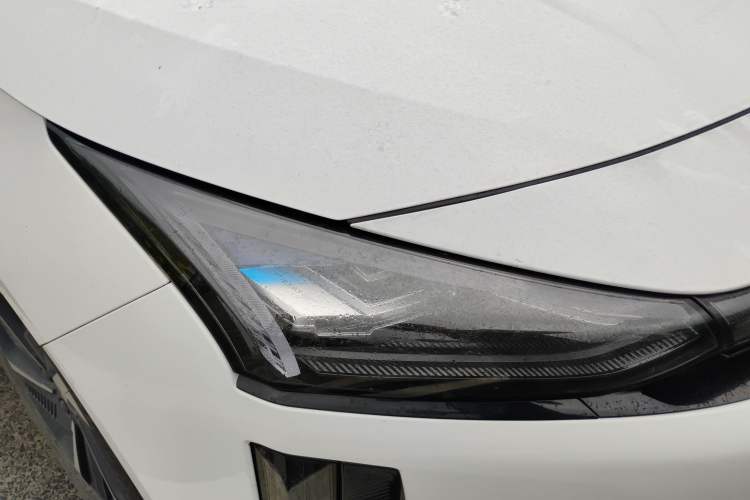 Used Geely Galaxy L6 2023 125km MAX Right Front Headlight