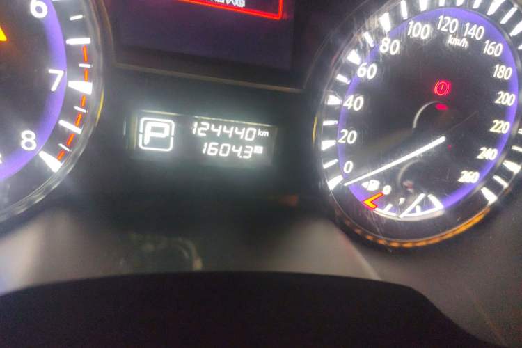 Used Infiniti QX60 2018 2.5 S/C Hybrid Two-Wheel-Drive Excellence Edition China VI Standard
