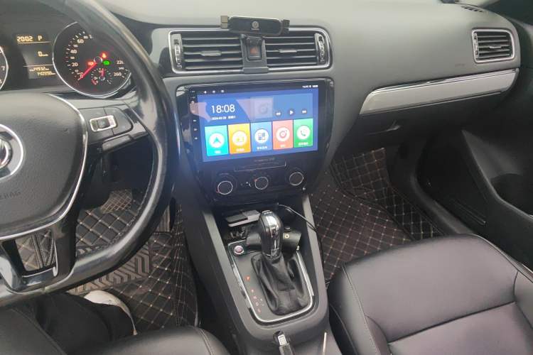 Used Volkswagen Sagitar 2017 230TSI Automatic Comfort Version