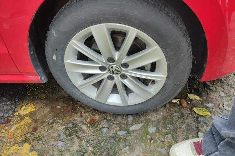 Used Volkswagen Polo 2013 1.6L Automatic Luxury Edition
