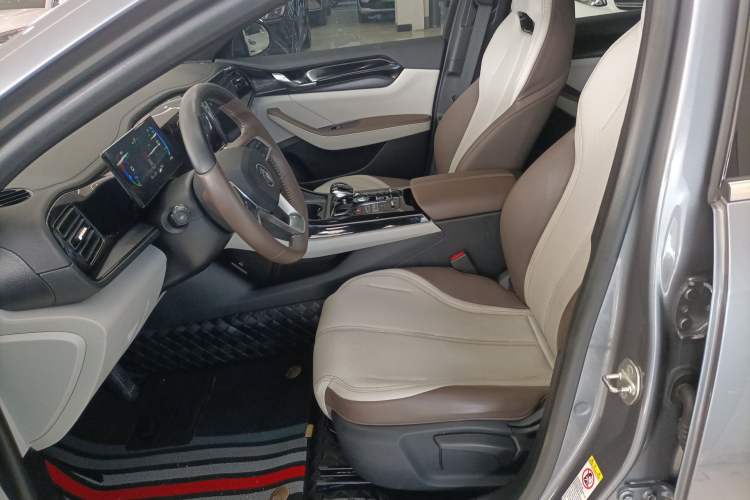 Used BYD Qin PLUS 2024 HONOR Edition DM-i 55KM Leading Model Left Front Seat