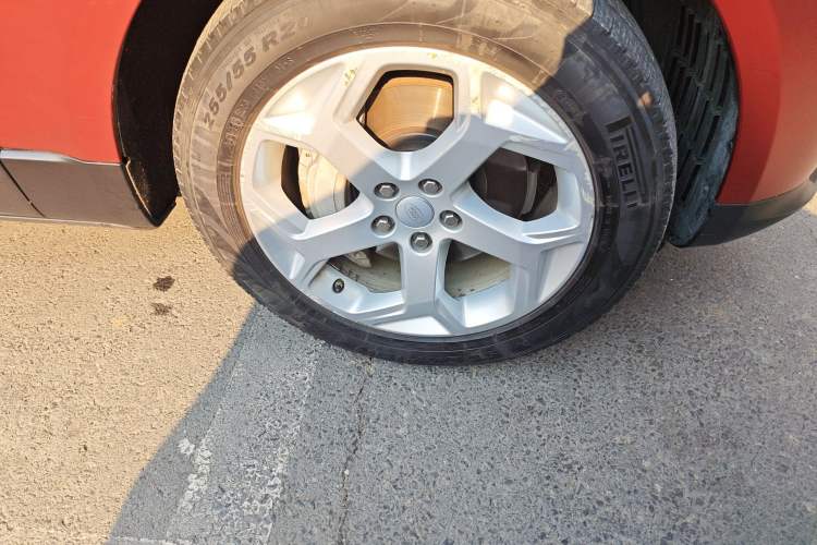 Used Land Rover Range Sport 2021 3.0 L6 SE Right Front Wheel Hub