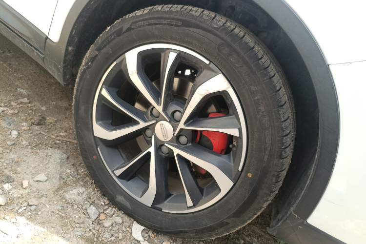 Used Geely Auto Emgrand GS 2019 1.4T CVT Active Right Front Wheel Hub