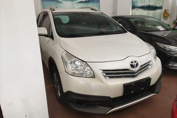 Used Toyota Verso 2015 180E CVT Crossover Edition