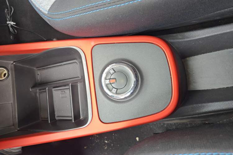 Used Dongfeng NAMMI EX1 2022 Restyled PRO Tiger Glory Standard Edition Gear Lever