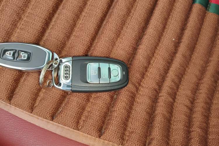 Used Audi Q5 2017 Plus 40 TFSI Technology Model Vehicle Key