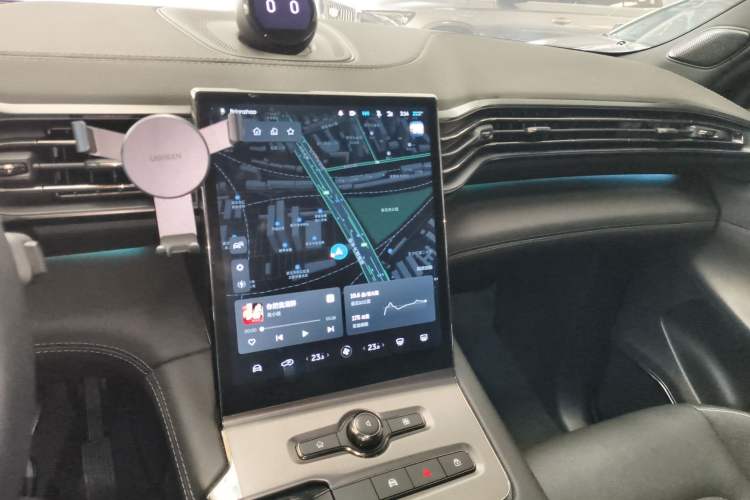 Used Nio ES6 2019 420 km Sport Version Audio And AC Panel