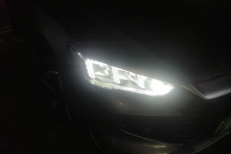 Used BYD Song Pro New Energy 2024 HONOR Edition DM-i 71KM Navigation Model
