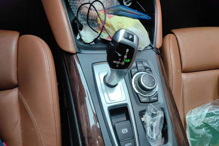 Used BMW X6  Gear Lever