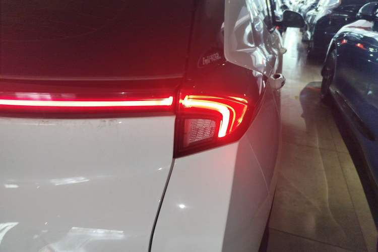 Used Buick Velite 7 2020 652E Connected Smart Car
