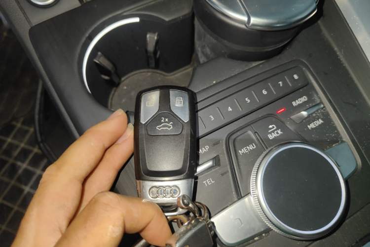 Used Audi A4L 2019 40 TFSI Fashion Edition China VI Emission Standard
