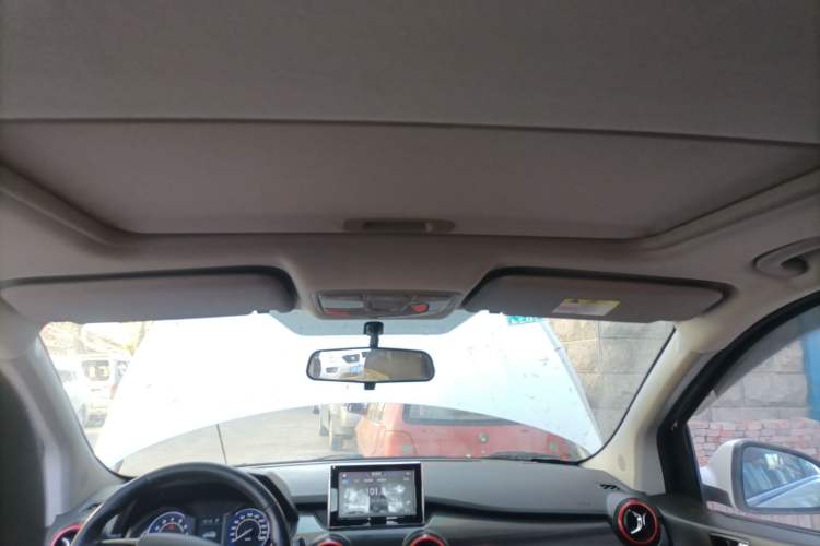 Used BAIC Senova X25 2015 1.5L Automatic Elite Model Headliner