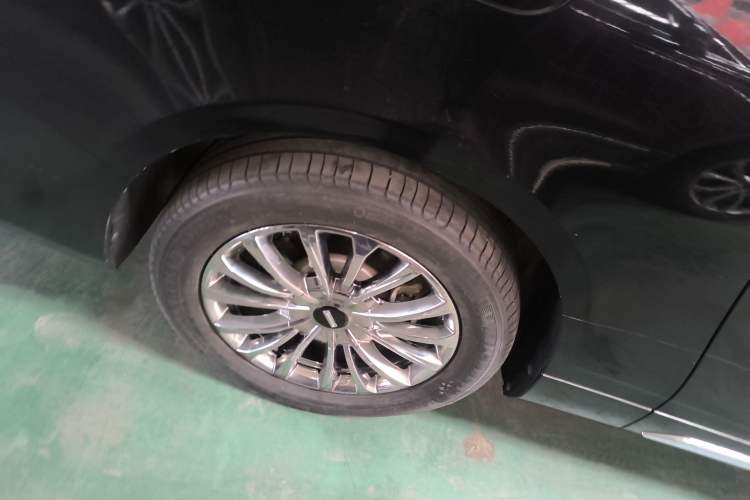 Used Wey Gaoshan 2023 Four-Wheel-Drive Executive Extended Version Right Rear Wheel Hub