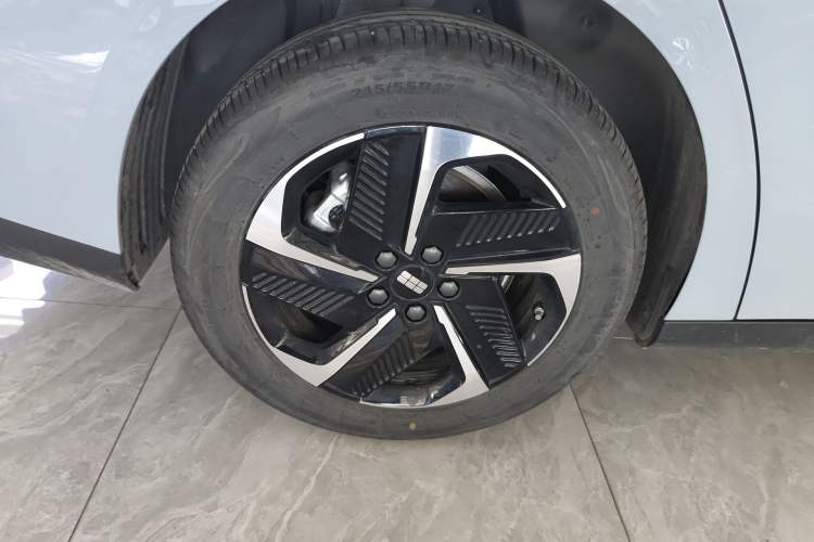 Used Geely Galaxy L6 2025 EM-i 140km Explorer+ Edition