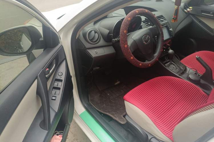 Used Mazda Mazda 3 2015 Sedan 1.6L Automatic Comfort Model
