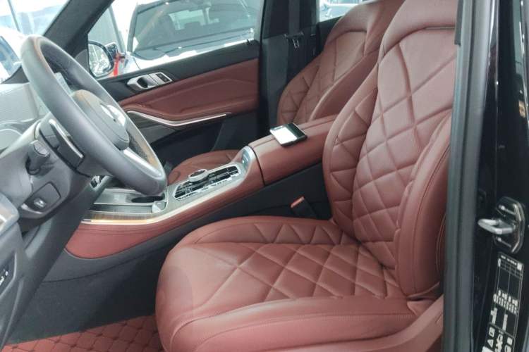 Used BMW X5 2023 xDrive 40Li M Sport Night Edition Package
