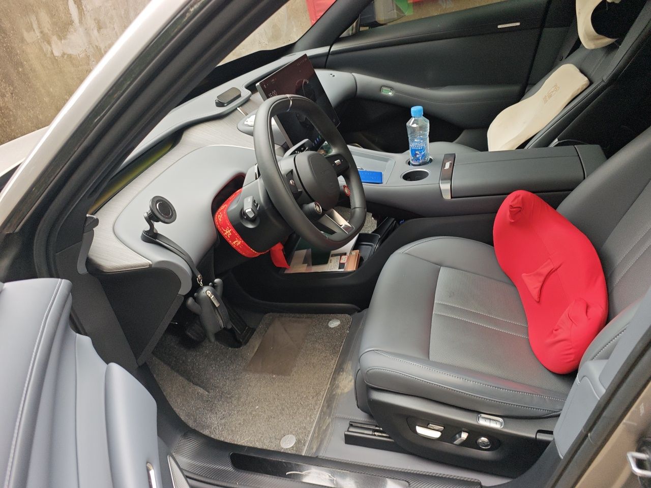 Xiaomi Auto YU7 2025 Ultra-Long Range Rear-Wheel Drive Version — снимка 15