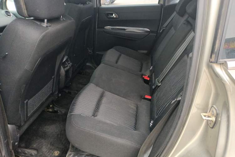 Used Peugeot 3008 2015 2.0L Manual Classic Edition
