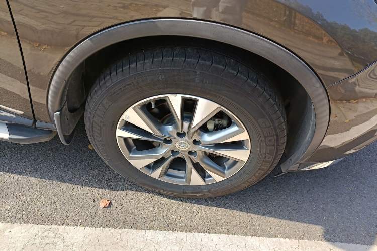 Used Nissan Murano 2015 2.5L XE Two-Wheel-Drive Elite Edition
