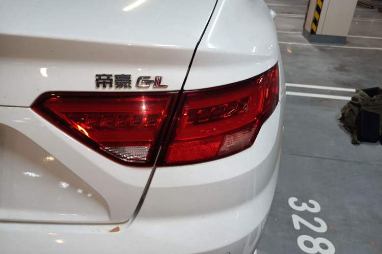 Used Geely Auto Emgrand GL 2017 1.8L DCT Elite Model
