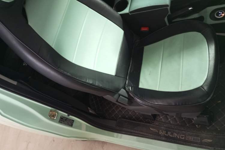 Used Wuling Hongguang MINIEV 2021 Macaron Fashion Model Lithium Iron Phosphate
