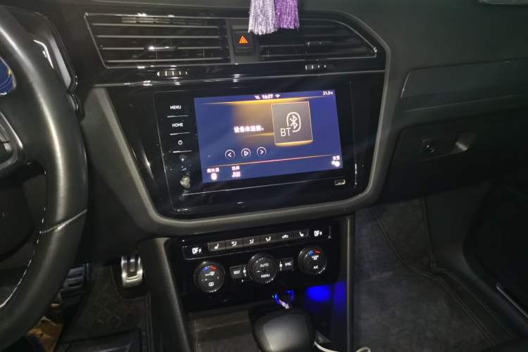 Used Volkswagen Tiguan L 2021 330TSI Automatic Two-Wheel Drive R-Line Flagship Edition Audio And AC Panel