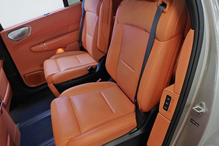 Used Lynk & Co 900 2025 1.5T Ultra