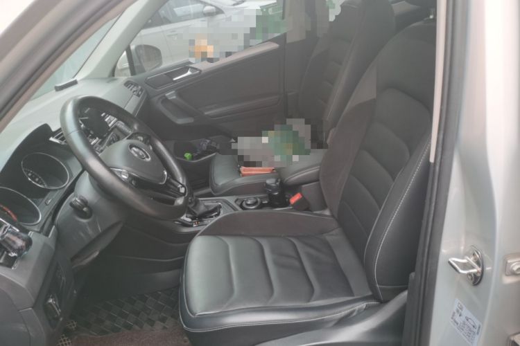 Used Volkswagen Tiguan L 2017 330TSI Automatic Two-Wheel Drive Luxury Edition Left Front Seat