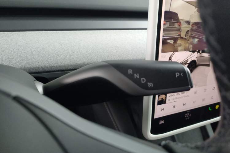 Used Tesla Model Y 2023 Rear-Wheel-Drive Version
