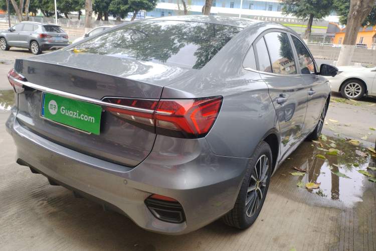 Used Roewe i5 2021 1.5L CVT Diamond Edition