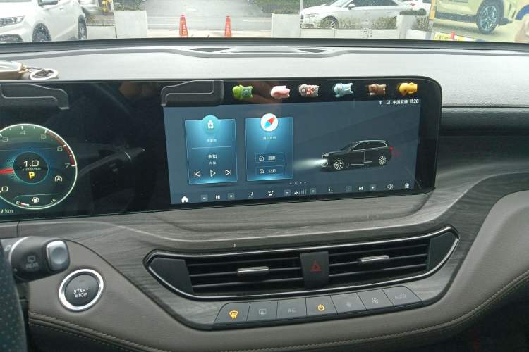 Used Ford Equator 2023 EcoBoost 225 Platinum Edition 7-Seater (2/3/2)
